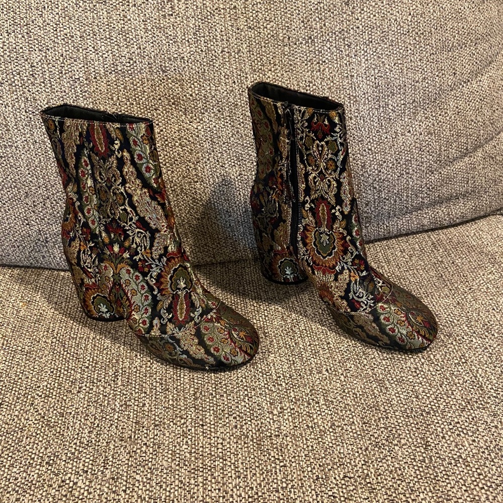 New Topshop jaquard booties